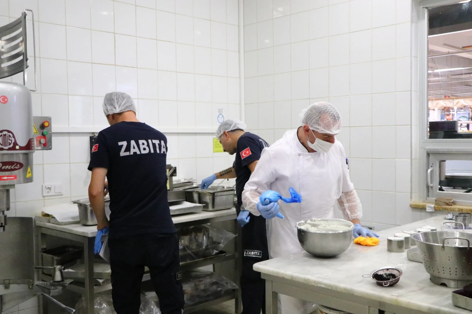 ÇİFTLİKKÖY’DE HİJYEN VE EKMEK GRAMAJ DENETİMİ YAPILDI