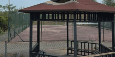 VANDALLAR ÇİFTLİKKÖY'DEKİ PARKLARA ZARAR VERDİ