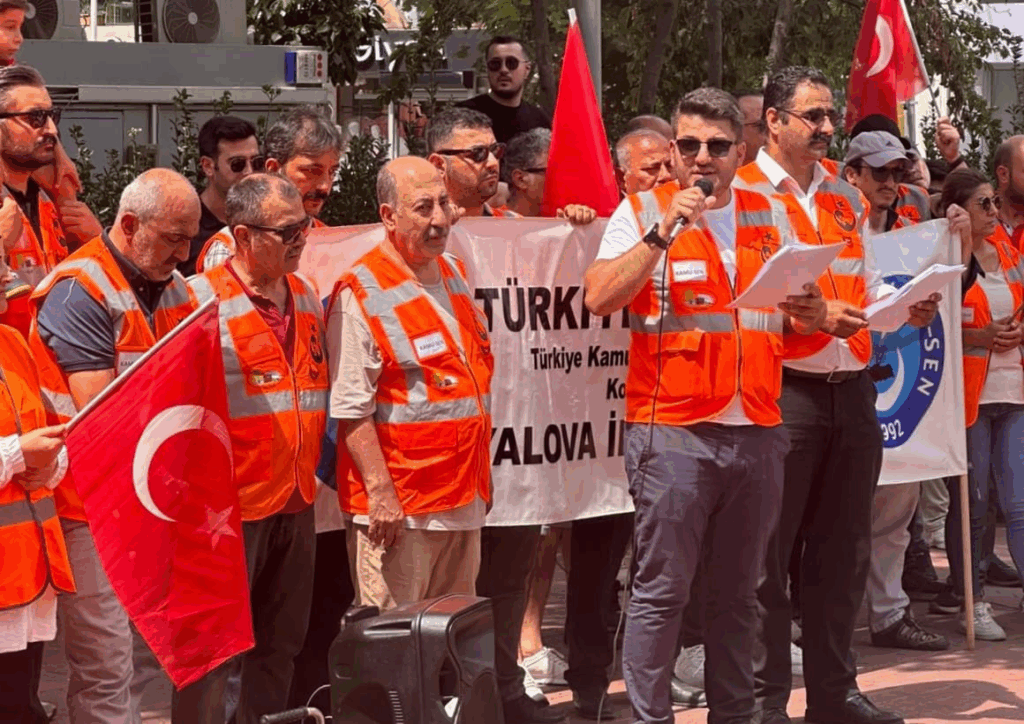 KAMU-SEN’DEN TOPLU SÖZLEŞME TEKLİFİNE TEPKİ: “BU TEKLİFİ REDDEDİYORUZ”