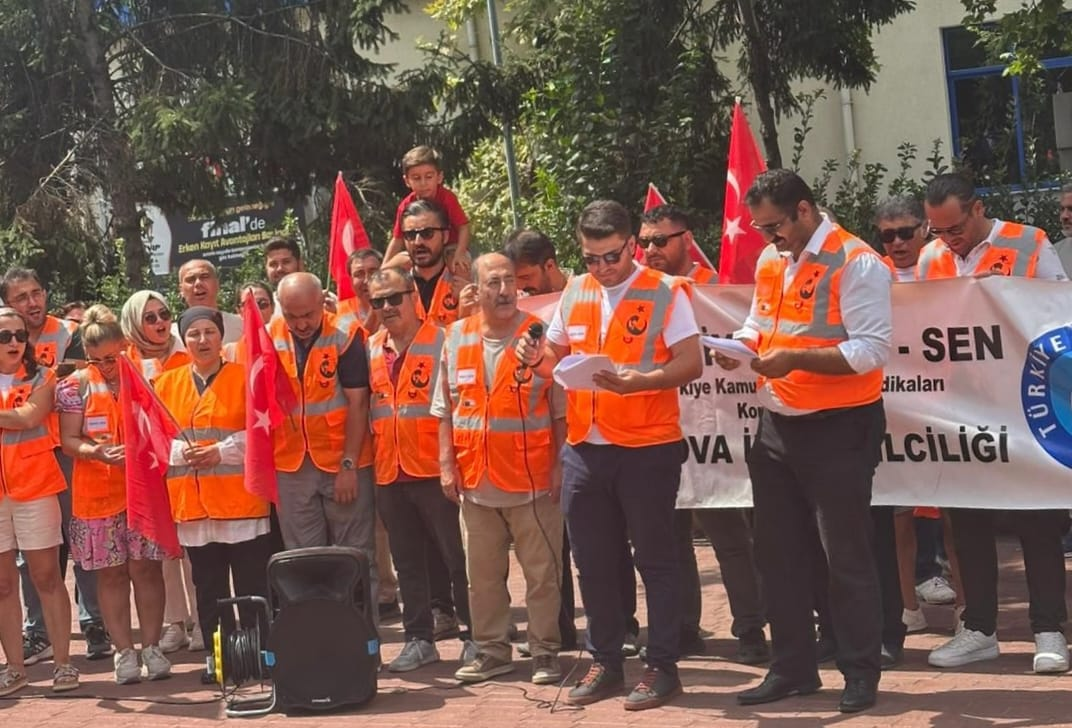 KAMU-SEN’DEN TOPLU SÖZLEŞME TEKLİFİNE TEPKİ: “BU TEKLİFİ REDDEDİYORUZ”