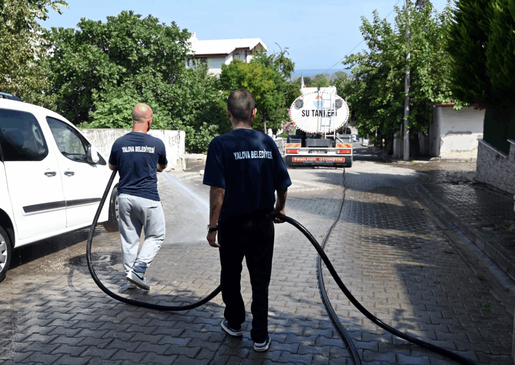KAZIM KARABEKİR MAHALLESİ’NDE KAPSAMLI TEMİZLİK ÇALIŞMASI