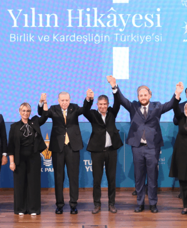 Altınova Belediye Başkanı Fazlaca AK Parti’ye Katıldı