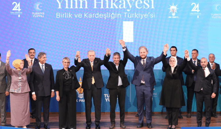 Altınova Belediye Başkanı Fazlaca AK Parti’ye Katıldı 6 Altınova Belediye Başkanı Fazlaca AK Parti’ye Katıldı