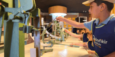 KAĞIT MÜZESİNDE MİNİKLER TARİHE DOKUNUYOR