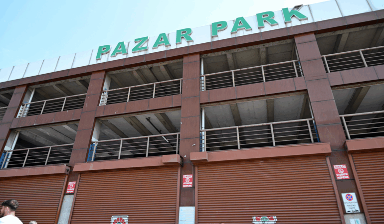 PAZAR PARK BAŞTAN SONA YENİLENİYOR 1 PAZAR PARK BAŞTAN SONA YENİLENİYOR