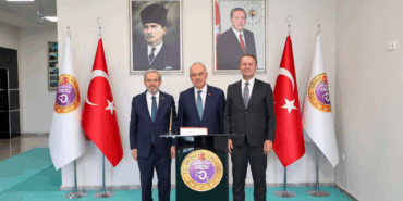 ANKARA ÜNİVERSİTESİ REKTÖRÜ ÜNÜVAR VE ORDU ÜNİVERSİTESİ REKTÖRÜ BAŞ, VALİ EROL’U ZİYARET ETTİ