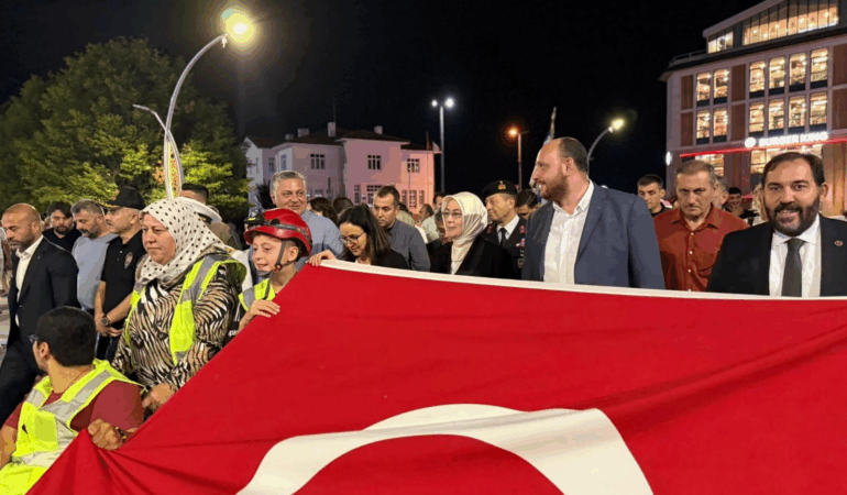 AK Parti Milletvekili Akyol: “O geceyi unutmadık” 1 AK Parti Milletvekili Akyol: “O geceyi unutmadık”