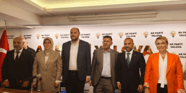 Altınova Belediye Başkanı Yasemin Fazlaca ve Meclis Üyesi Gazi Yılmaz AK Parti’ye Katıldı