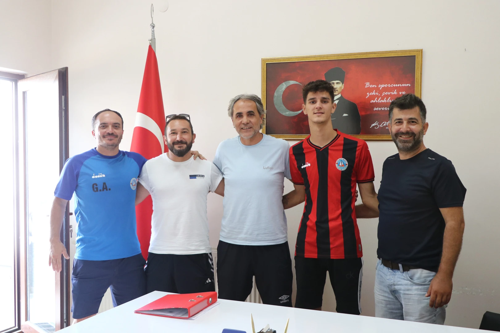 Çiftlikköy Belediyespor Yeni Sezon Öncesi 4 Transfer Daha Yaptı