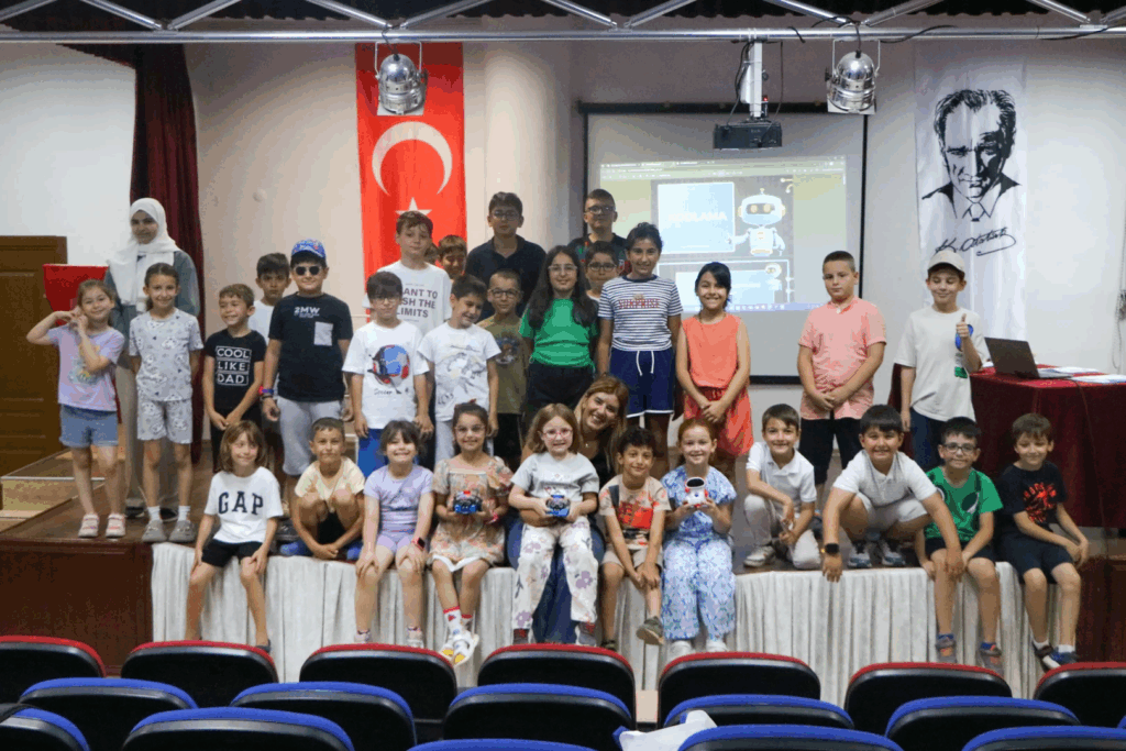 ÇİFTLİKKÖY’DE YAZ KURSLARI SONA ERİYOR