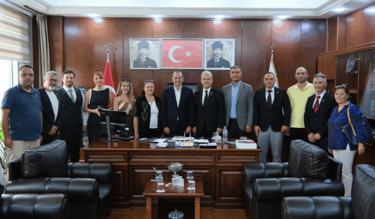 Yalova Zafer Partisi’nden Çiftlikköy Belediye Başkanı Adil Yele’ye Ziyaret