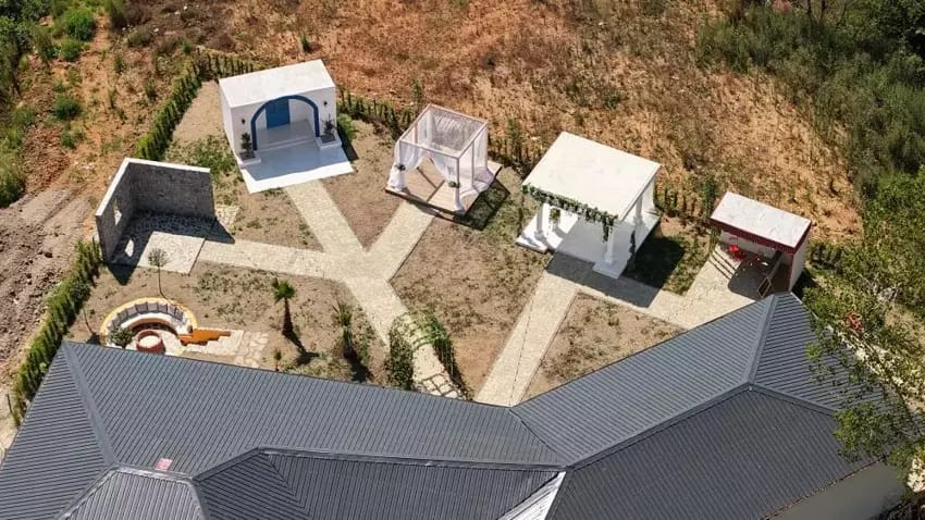 Arsin’de Genç Girişimcilerden Büyük Adım: Psikolog ve Aşçıdan Dev Fotoğraf Platosu
