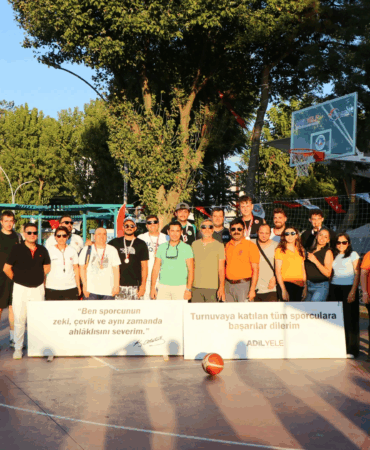 ÇİFTLİKKÖY’DE SOKAK BASKETBOLU ŞÖLENİ YAŞANDI