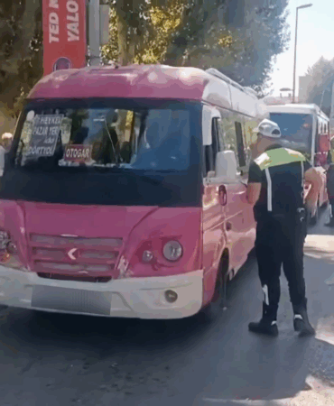 Yalova’da Trafik Polisi Toplu Taşıma Araçlarını Mercek Altına Aldı