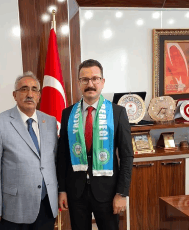 Yalova Rizeliler Derneği’nden Yalova İdare Mahkemesi Başkanı Osman Kaba’ya Ziyaret