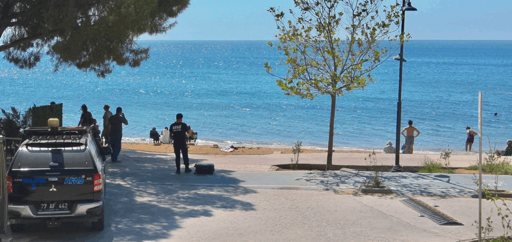 Armutlu’da Muhtemel Boğulma İhbarı: Ekipler Seferber Oldu