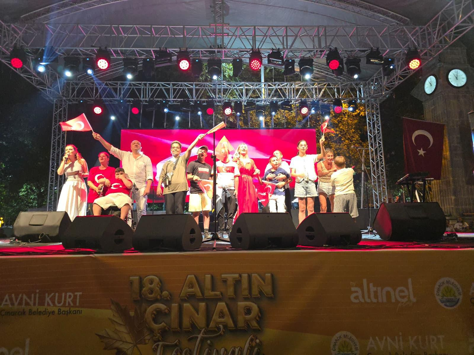 Çınarcık’ta 18. Altın Çınar Festivali Coşkusu