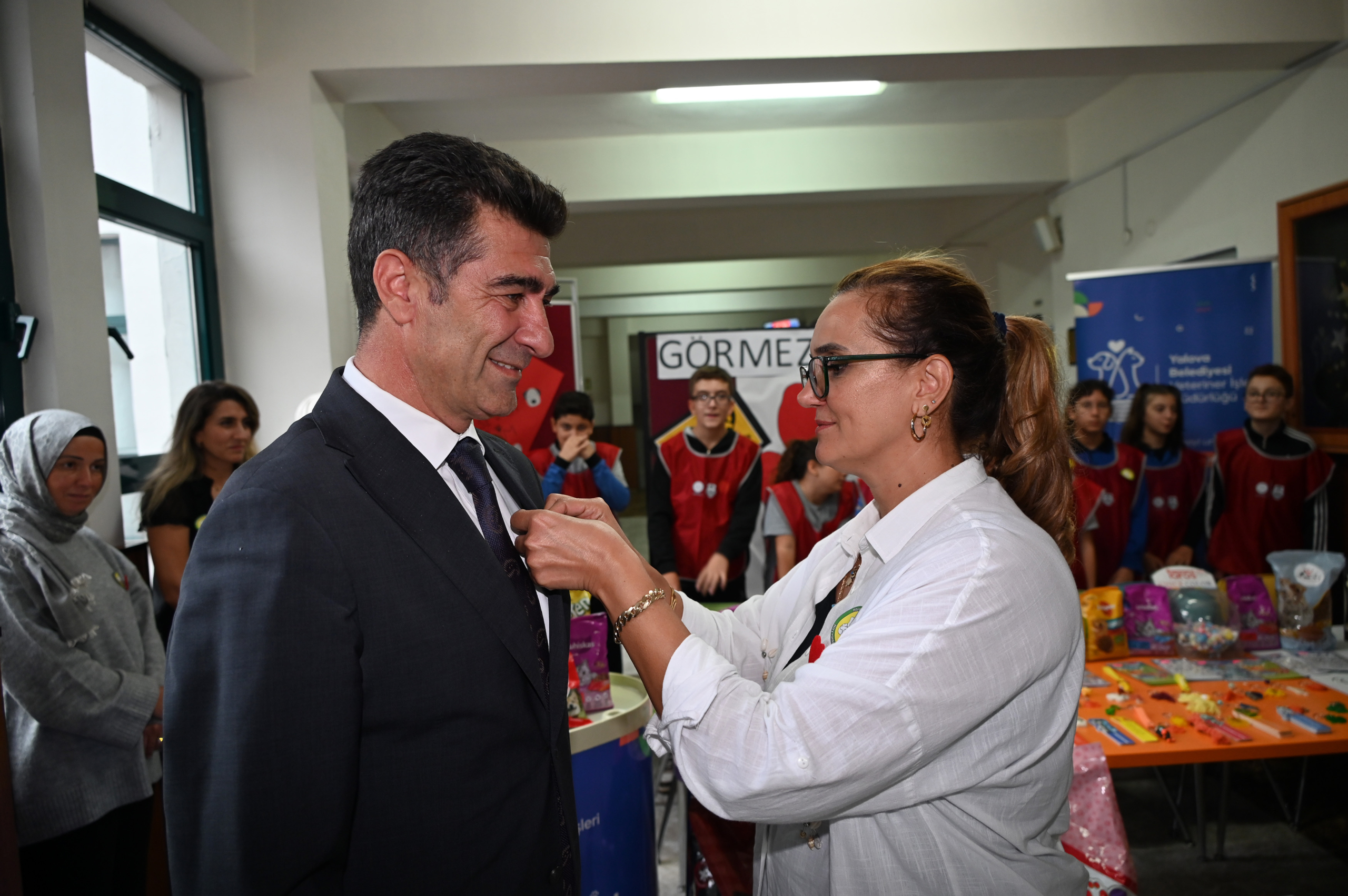 ÖĞRENCİLERDEN SOKAK CANLARINA ANLAMLI DESTEK