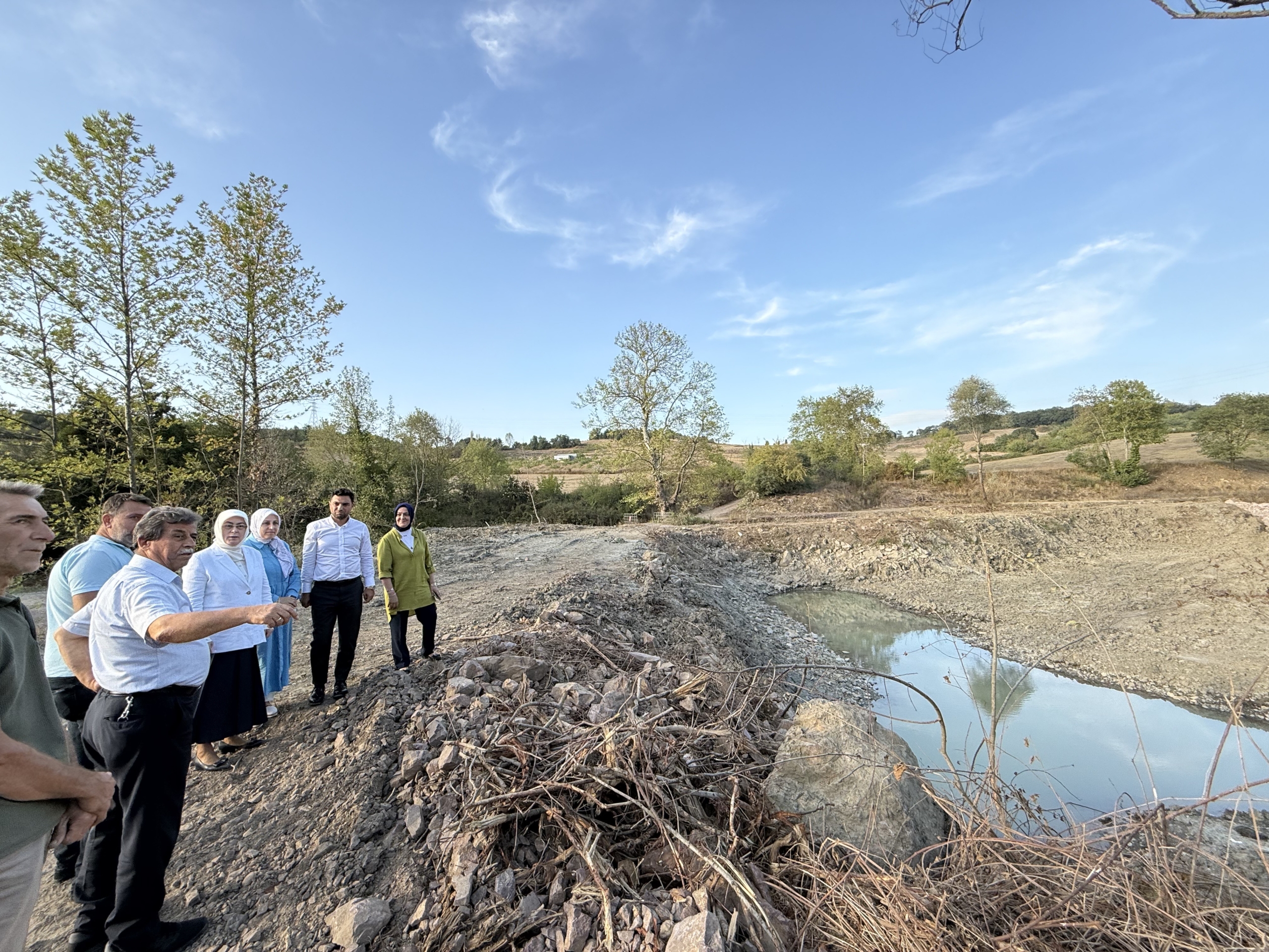 AK Parti Yalova Milletvekili Meliha Akyol Çiftlikköy’ün Köylerinde Vatandaşlarla Buluştu 5 AK Parti Yalova Milletvekili Meliha Akyol Çiftlikköy’ün Köylerinde Vatandaşlarla Buluştu