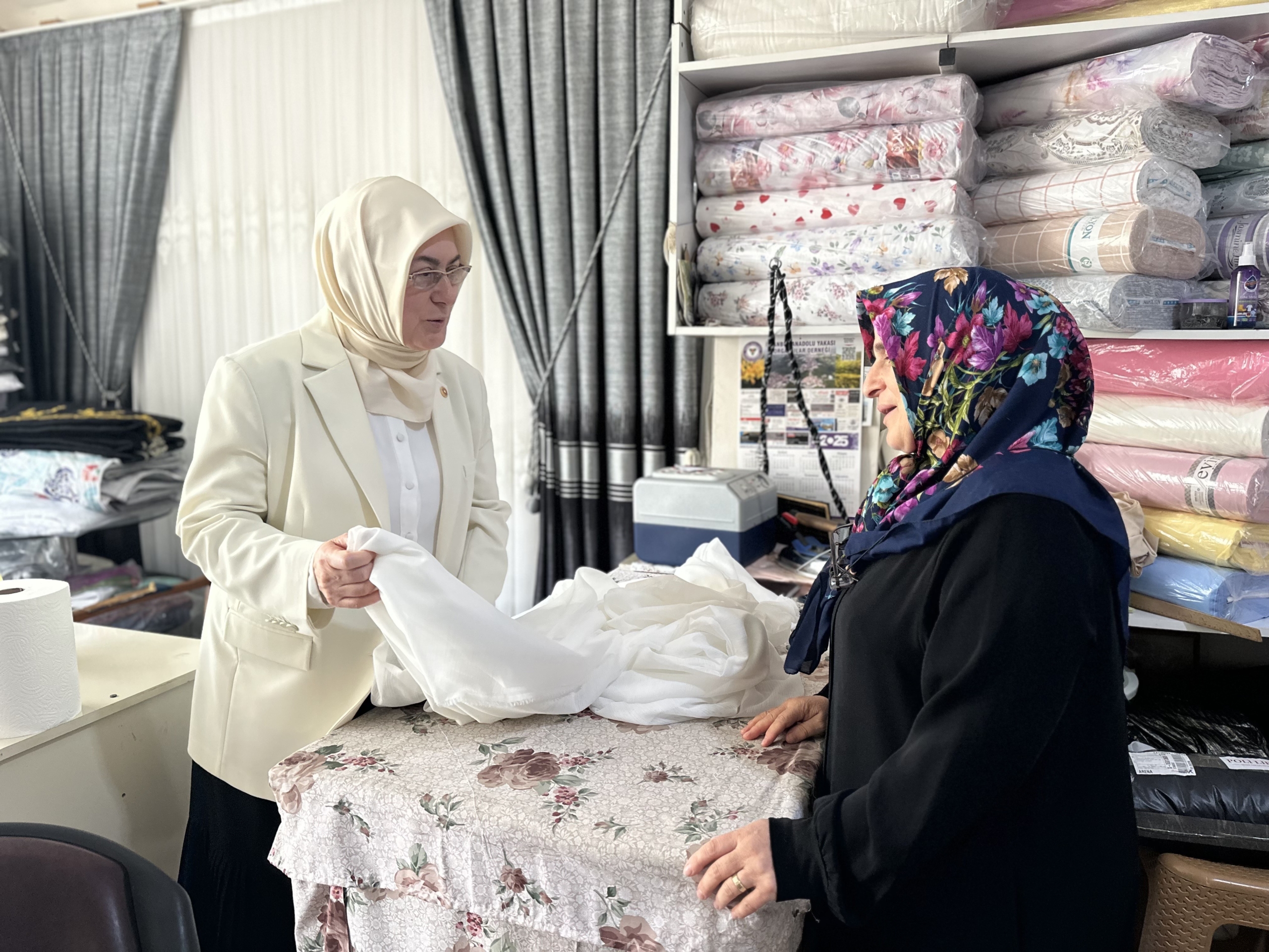 AK Parti Yalova Milletvekili Meliha Akyol’dan Pendik’te Ziyaretler
