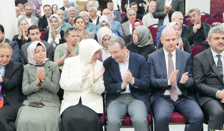 AK Parti Yalova Milletvekili Meliha Akyol’dan Pendik’te Ziyaretler