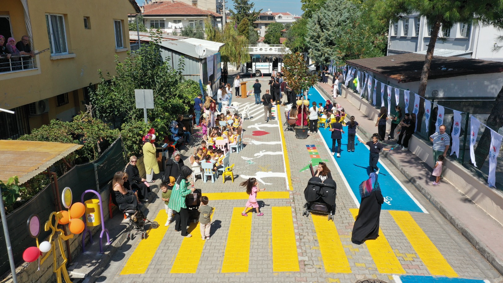 YALOVA’NIN İLK ÇOCUK DOSTU SOKAĞI AÇILDI