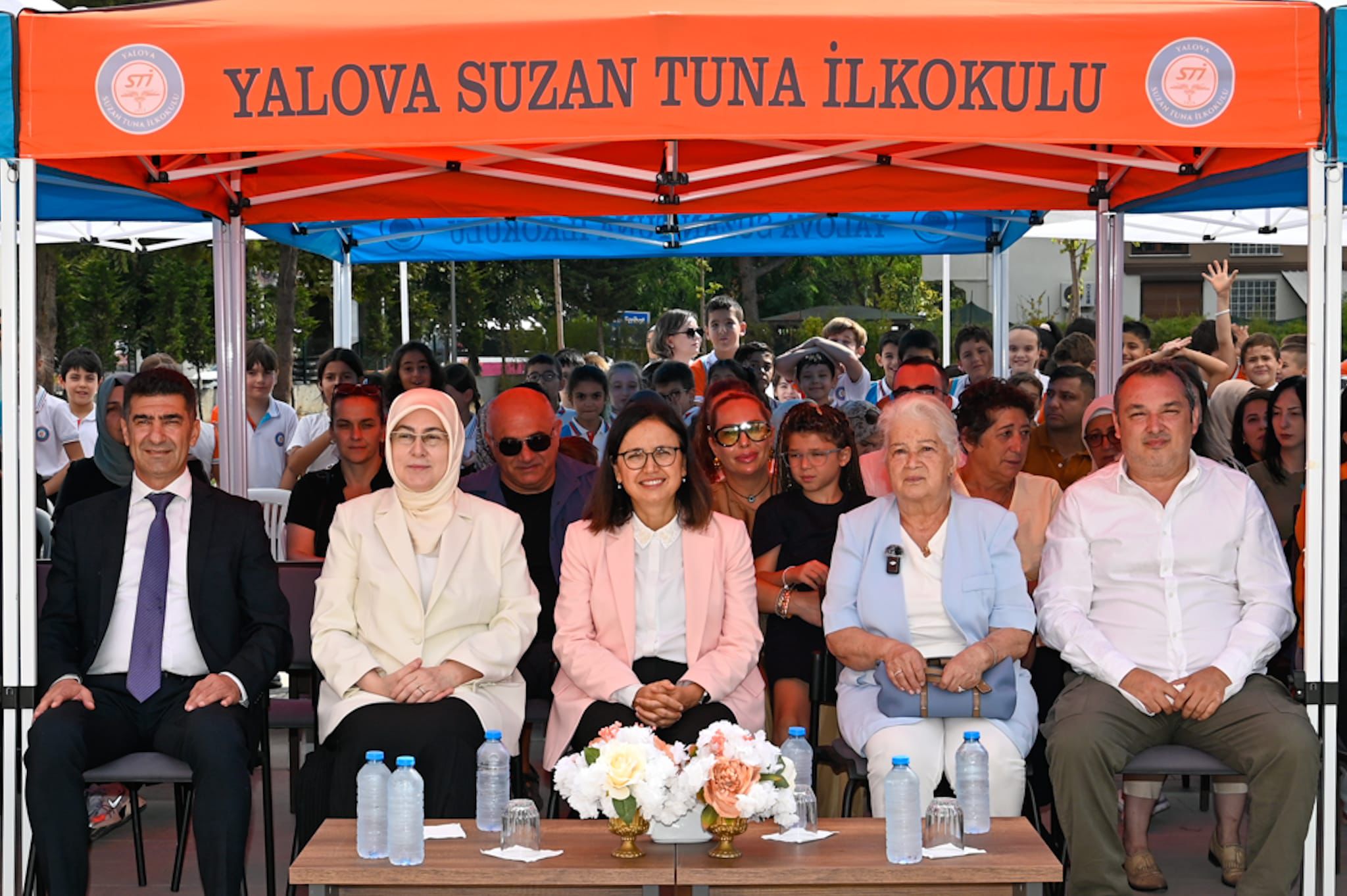 Vekil Meliha Akyol, 2025-2026 Eğitim-Öğretim Yılı’nın İlk Ders Zilini Çaldı 4 Vekil Meliha Akyol, 2025-2026 Eğitim-Öğretim Yılı’nın İlk Ders Zilini Çaldı