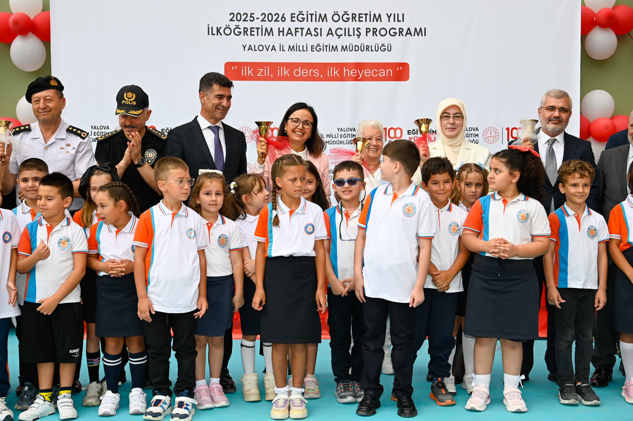Vekil Meliha Akyol, 2025-2026 Eğitim-Öğretim Yılı’nın İlk Ders Zilini Çaldı 5 Vekil Meliha Akyol, 2025-2026 Eğitim-Öğretim Yılı’nın İlk Ders Zilini Çaldı