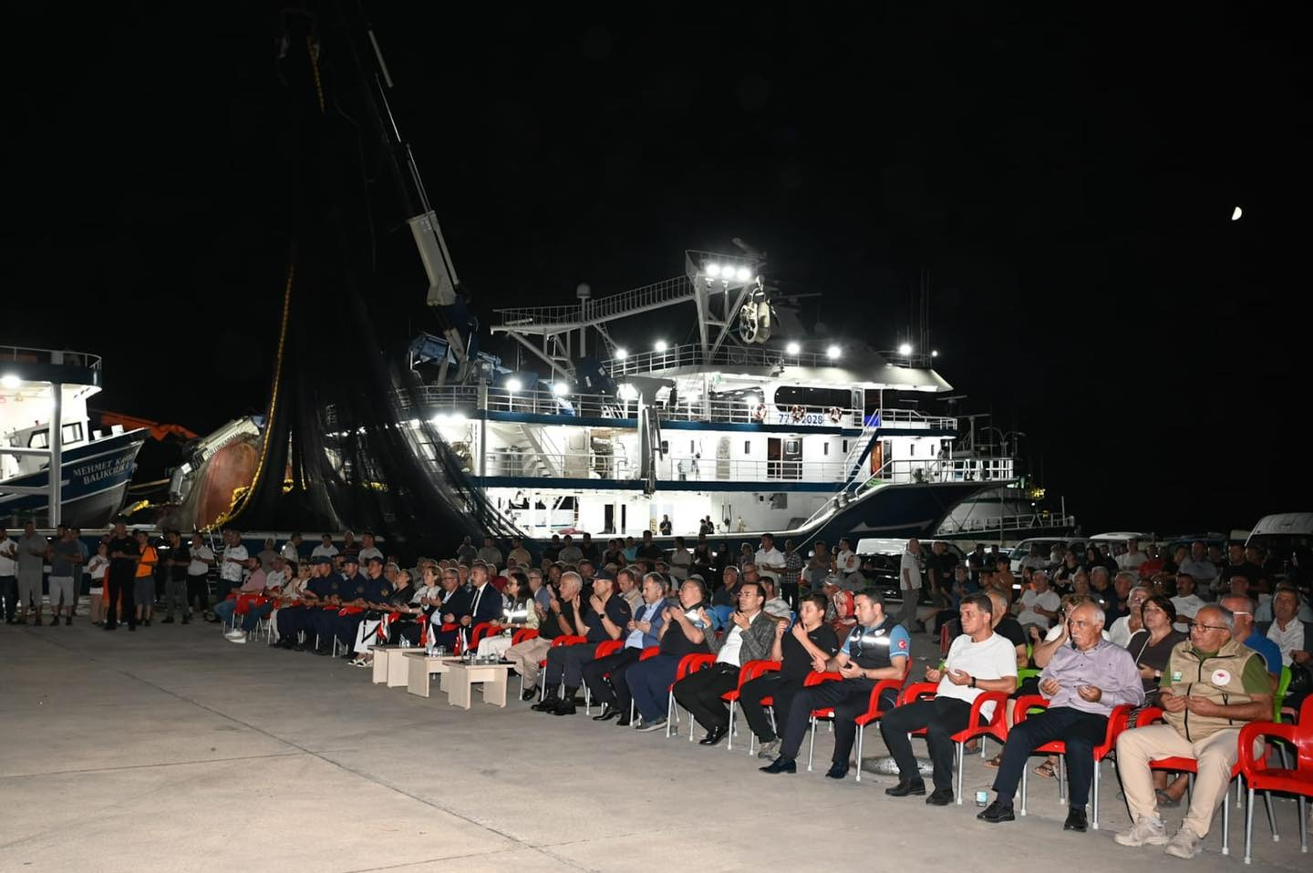 Balıkçılar “Vira Bismillah” Dedi: Yalova’da Av Sezonu Dualarla Açıldı