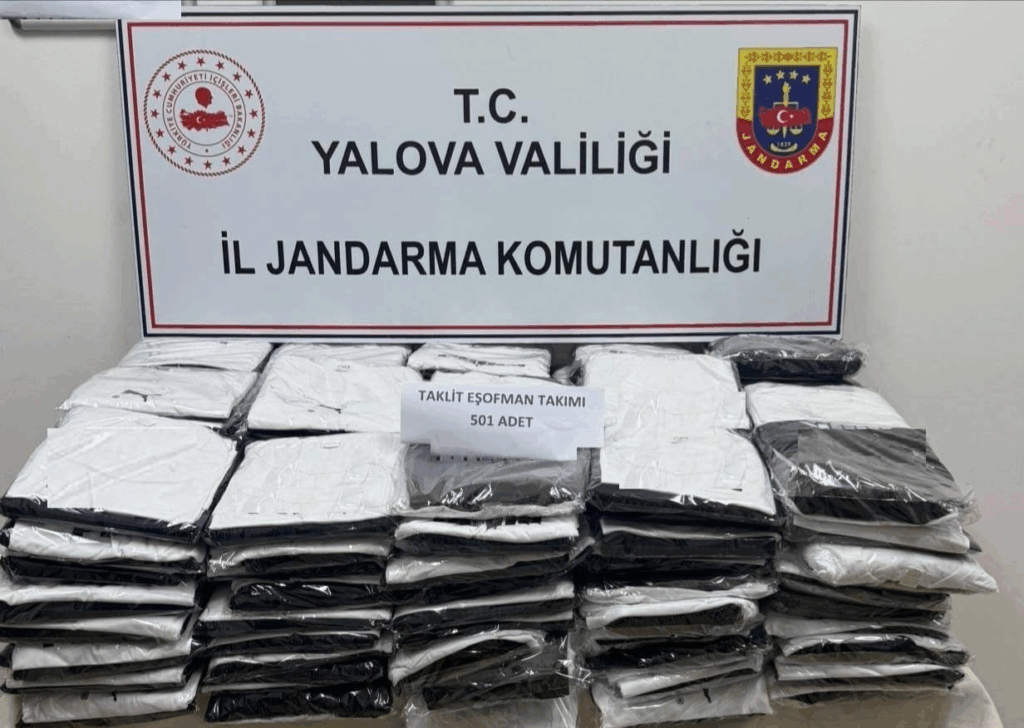 Yalova’da Jandarmadan Sahte Eşofman Operasyonu: 120 Bin TL’lik Ürün Ele Geçirildi