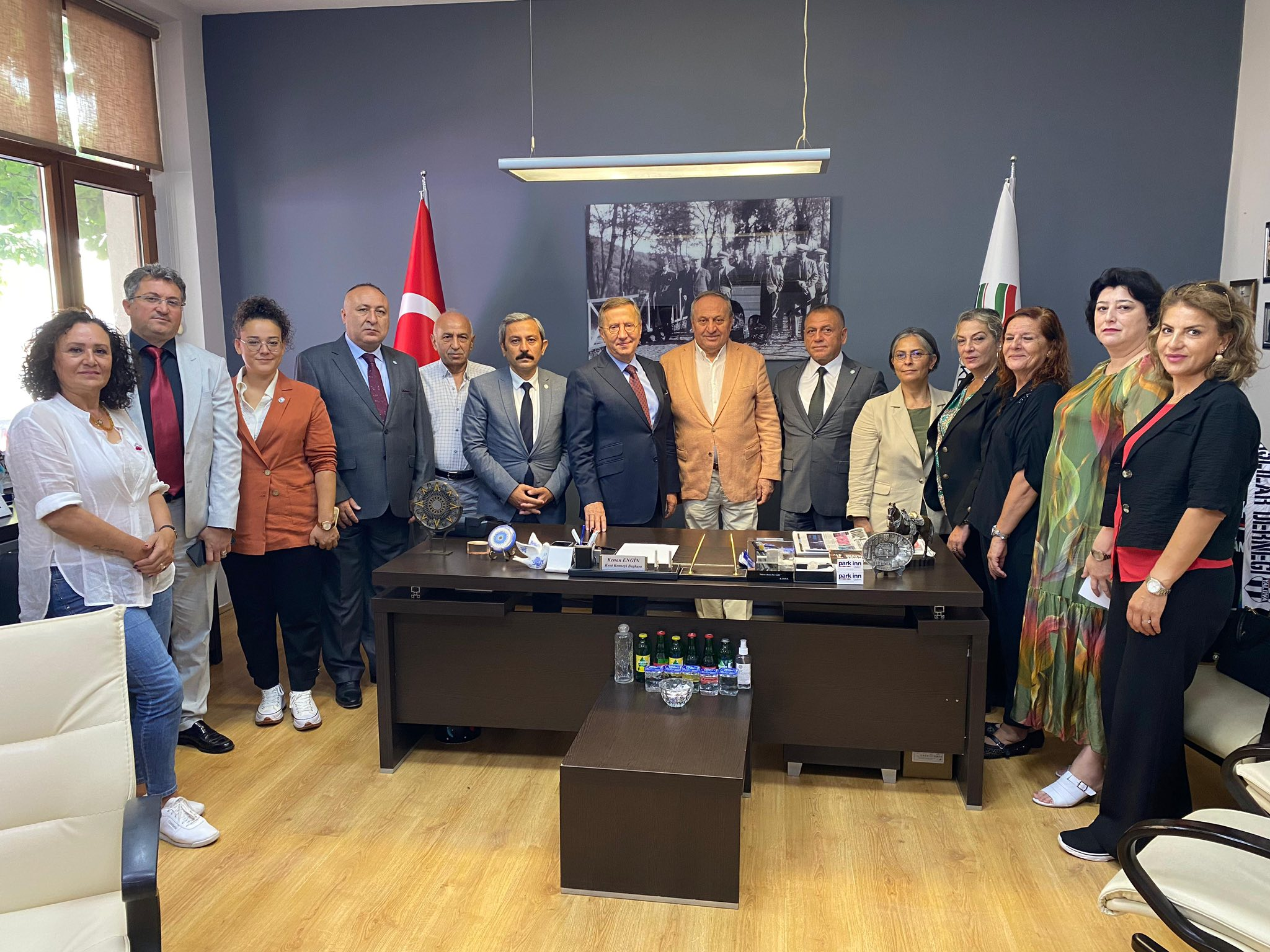 İYİ Parti 77 İlde Milletle Buluştu: Yalova Programında Yoğun İlgi 4 İYİ Parti 77 İlde Milletle Buluştu: Yalova Programında Yoğun İlgi