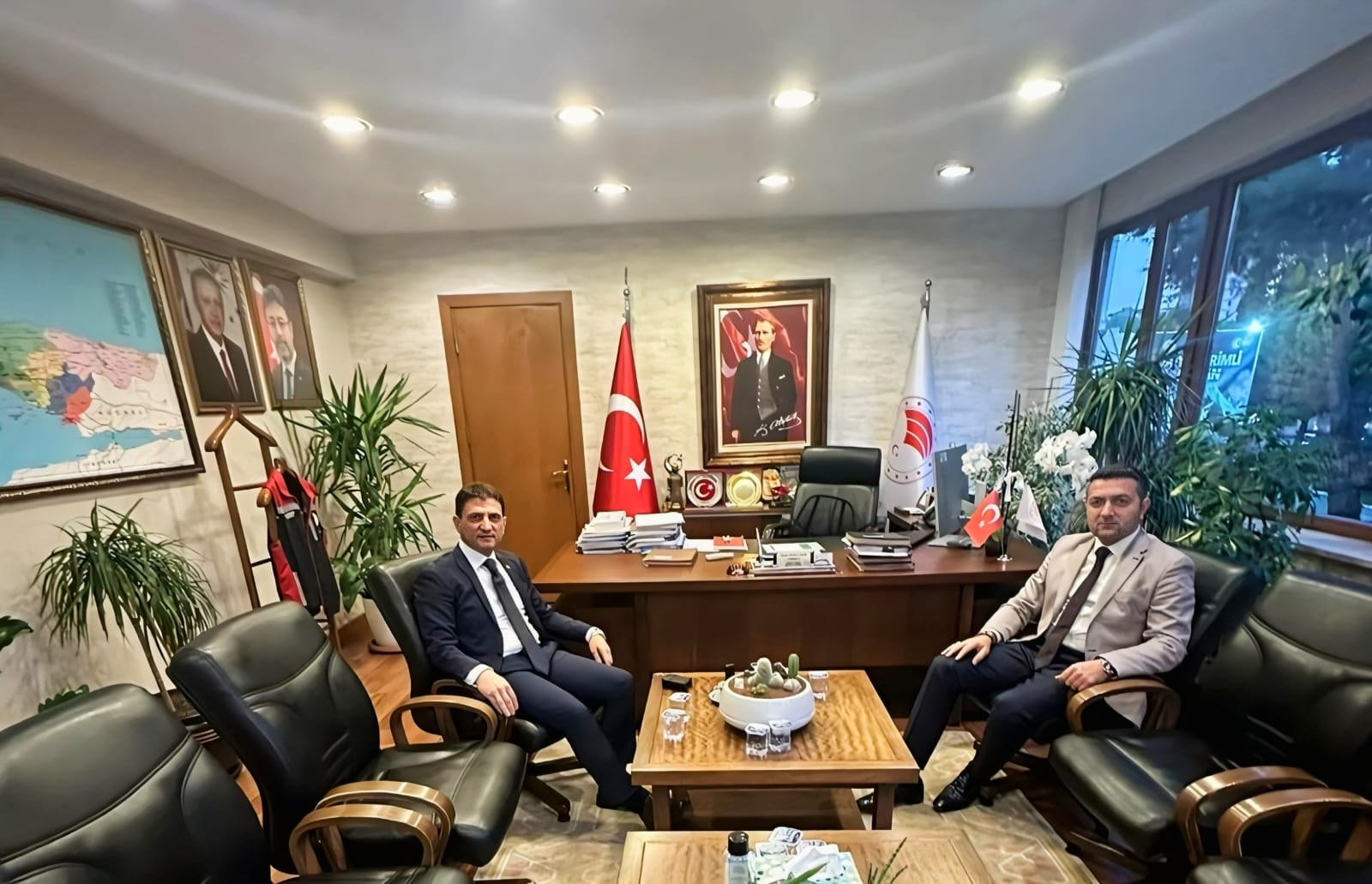 Yalova İl Tarım Müdürlüğü’nde Görev Değişimi: Parıldar’dan İlmeç’e Hayırlı Olsun Ziyareti