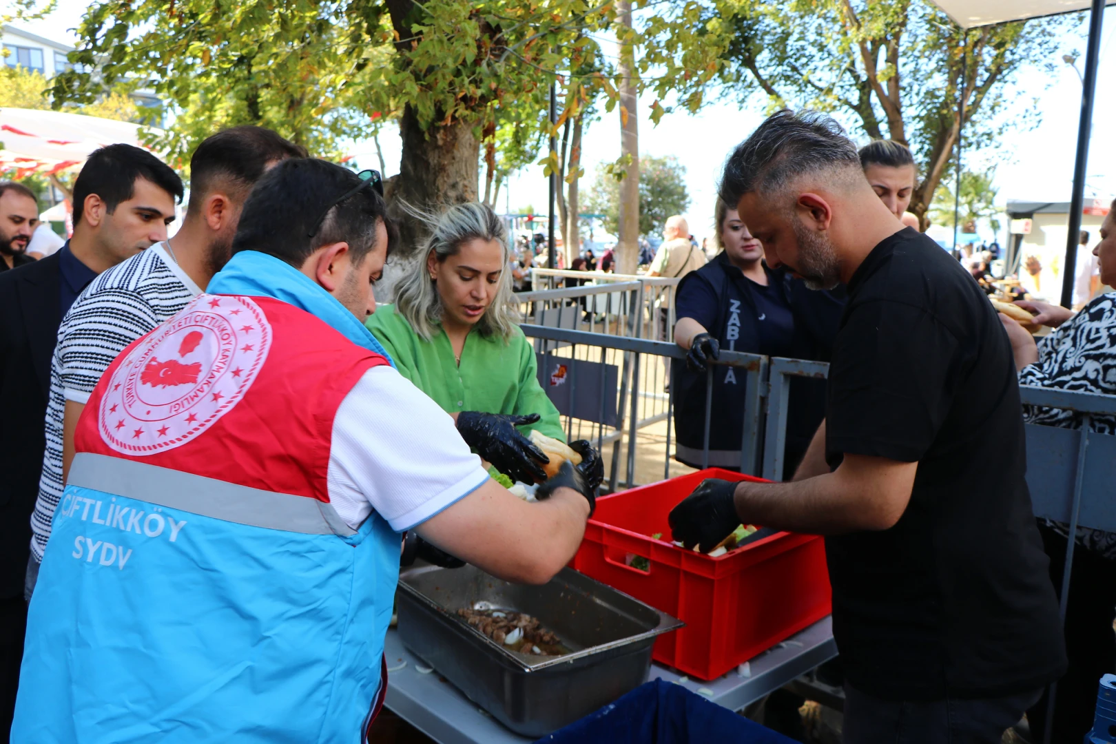 ÇİFTLİKKÖY’DE BALIK FESTİVALİ COŞKUSU