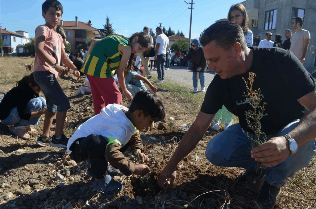 Kaytazdere’de Minik Eller Geleceğe Nefes Oldu