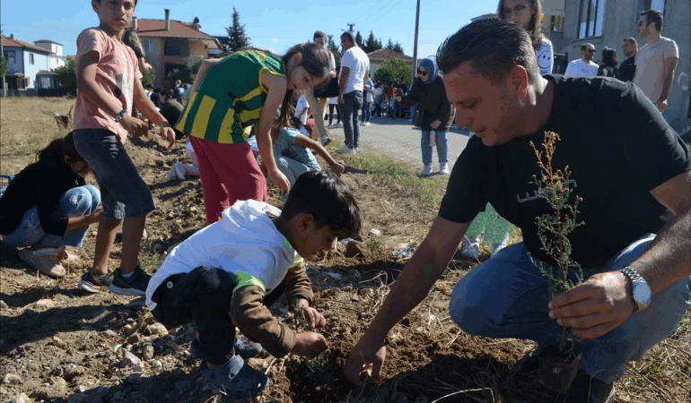 Kaytazdere’de Minik Eller Geleceğe Nefes Oldu 6 Kaytazdere’de Minik Eller Geleceğe Nefes Oldu
