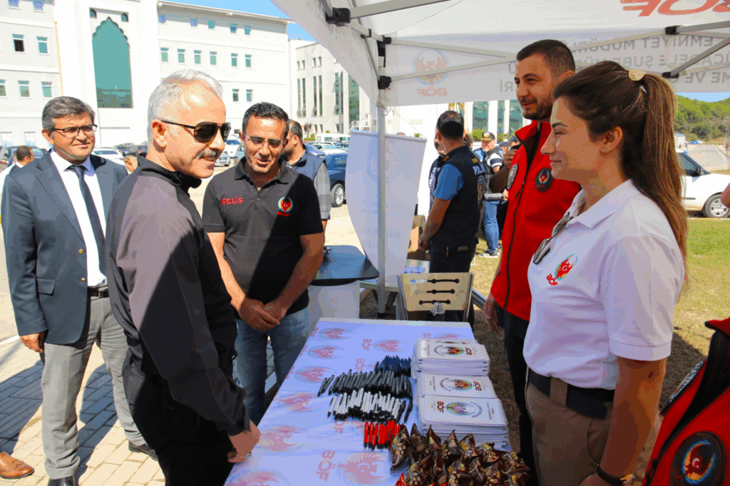 Yalova Emniyeti Üniversite Öğrencileriyle Buluştu