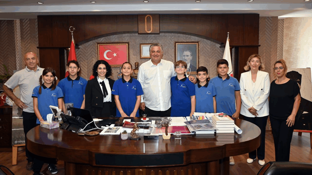ÖĞRENCİLER YALOVA’NIN ENDEMİK BİTKİLERİNE SAHİP ÇIKIYOR