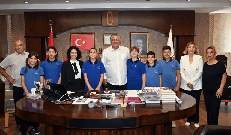 ÖĞRENCİLER YALOVA’NIN ENDEMİK BİTKİLERİNE SAHİP ÇIKIYOR 6 ÖĞRENCİLER YALOVA’NIN ENDEMİK BİTKİLERİNE SAHİP ÇIKIYOR