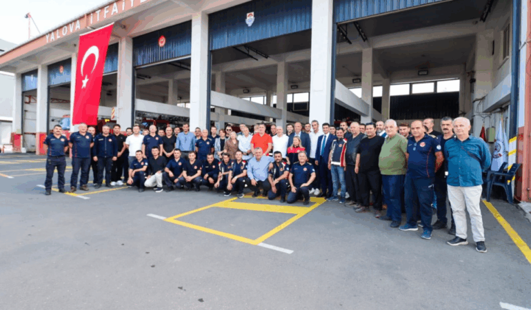 YALOVA BELEDİYE BAŞKANI GÜREL, İTFAİYE HAFTASI’NDA PERSONELLE BULUŞTU 1 YALOVA BELEDİYE BAŞKANI GÜREL, İTFAİYE HAFTASI’NDA PERSONELLE BULUŞTU