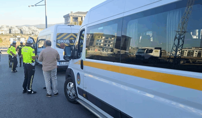 Yalova’da Okul Servislerine Sıkı Denetim: 50 Araç ve Şoföre Ceza, 4 Araç Trafikten Men Edildi