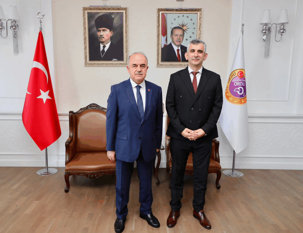 Ordu İl Sağlık Müdürü Dr. Dursun Tüzün’den Vali Muammer Erol’a Veda Ziyareti