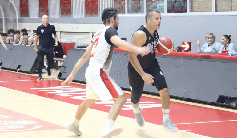 ÇİFTLİKKÖY BELEDİYE BASKETBOLDA SEZONU AÇTI