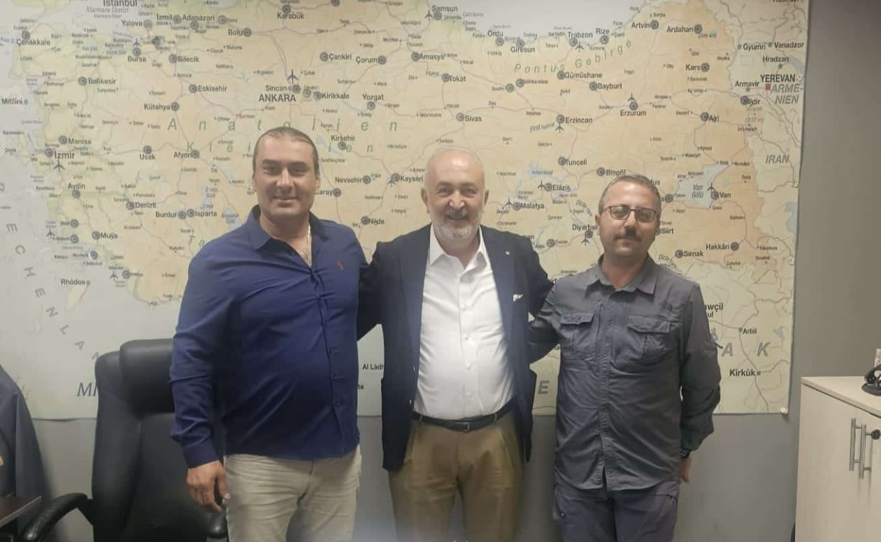 Yalova’da Anlamlı Buluşma: TÜVTÜRK Araç Muayene Müdürü Mahmut Erdem Mısır, Eski Çiftlikköy Belediye Başkanı Ali Murat Silpagar’ı Ağırladı