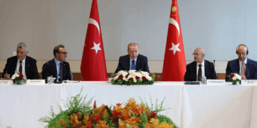 Cumhurbaşkanı Erdoğan, Türkevi’nde Türkiye-ABD İş Konseyi ile Görüştü