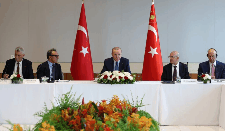 Cumhurbaşkanı Erdoğan, Türkevi’nde Türkiye-ABD İş Konseyi ile Görüştü