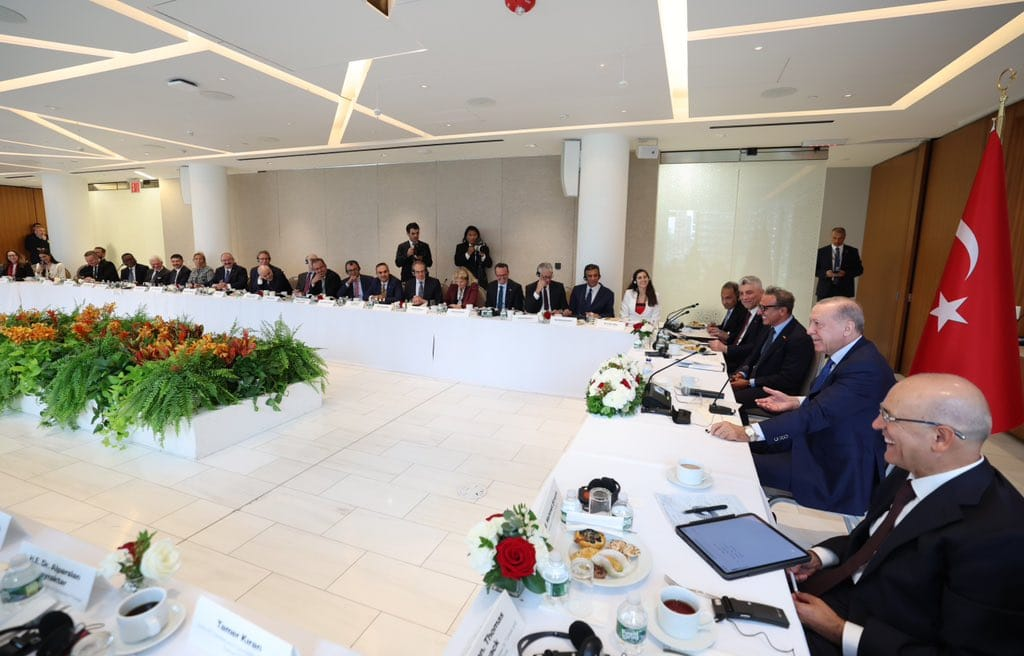 Cumhurbaşkanı Erdoğan, Türkevi’nde Türkiye-ABD İş Konseyi ile Görüştü