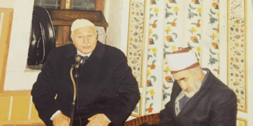 Erbakan Hocanın Bereketzade Camii Ziyareti ve Kasım Baba ile Tarihi Sohbet