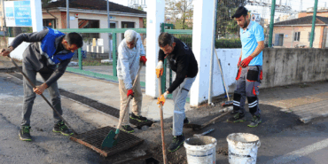 ÇİFTLİKKÖY’DE MAZGAL VE RÖGAR TEMİZLİKLERİ YAPILIYOR