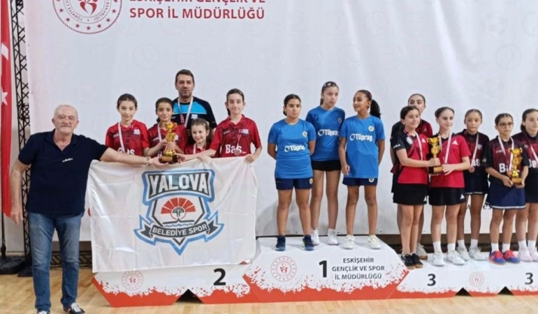 Yalova Belediyesporlu Sporcular Eskişehir’de Madalyaları Topladı 6 Yalova Belediyesporlu Sporcular Eskişehir’de Madalyaları Topladı
