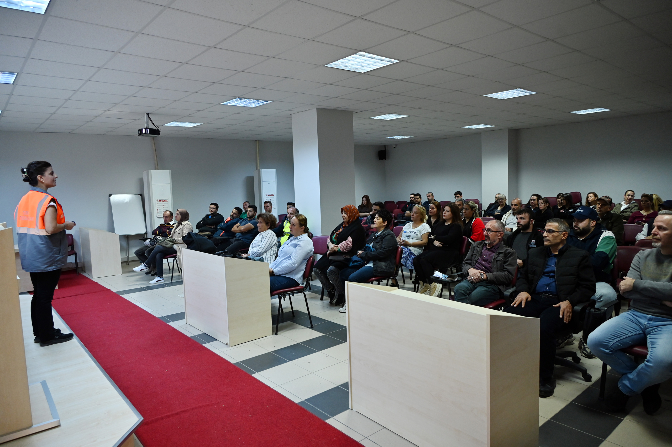 YALOVA BELEDİYESİ’NDEN TÜM PERSONELE ‘AFET FARKINDALIK EĞİTİMİ’